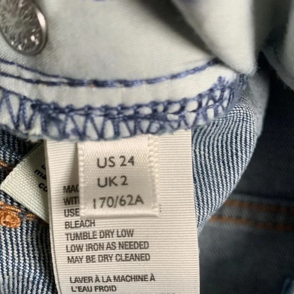 We The Free Free People Raw Hem Distressed Denim Shorts Size 24 NWT - Picture 9 of 11